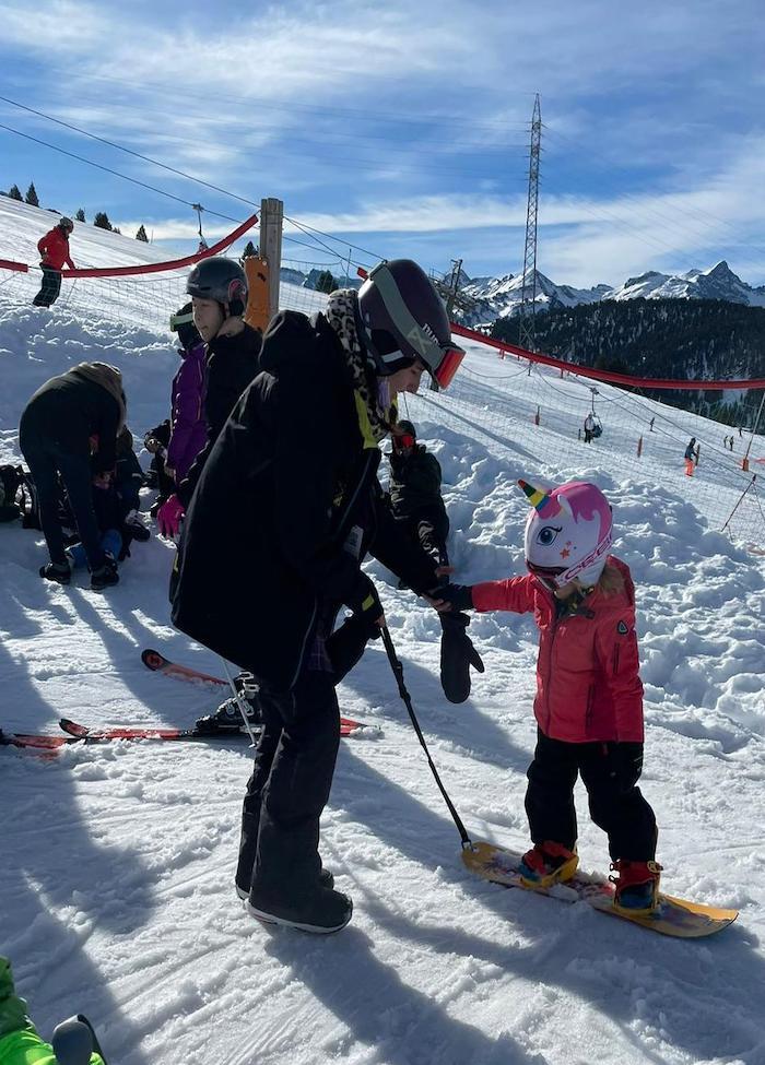 Clases de snowboard para niños